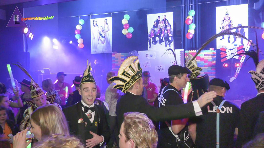 Carnavalskriebels bie de Veldjmuus in Remunj