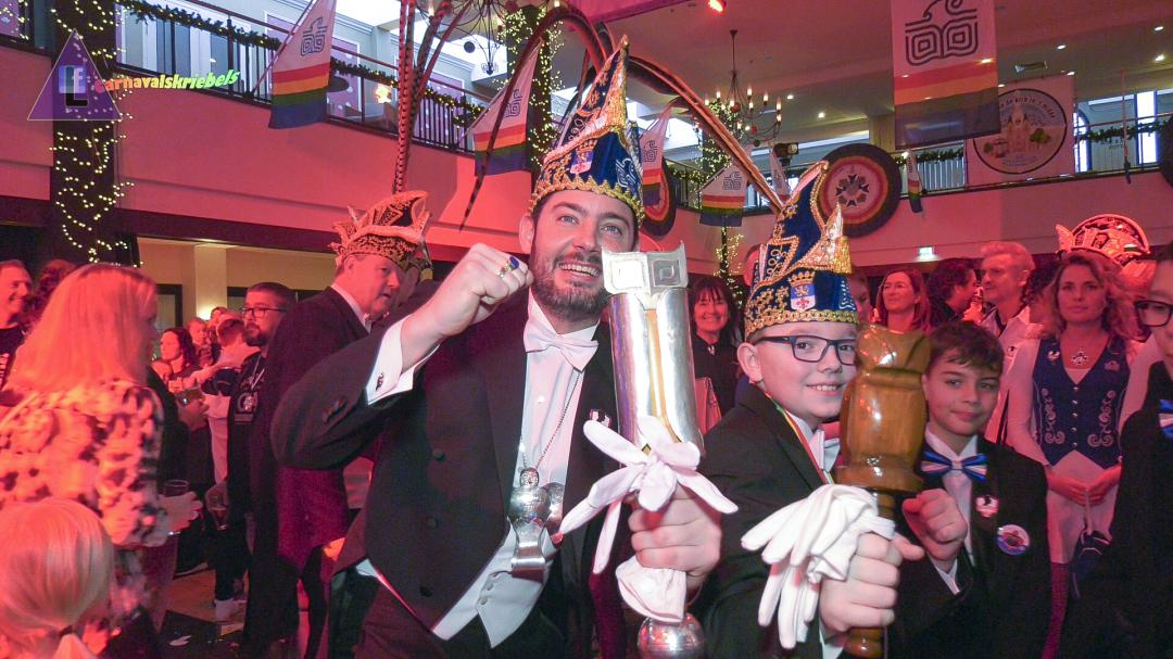 Carnavalskriebels bij het uitroepen van jeugdprins Cas I van dn Uul